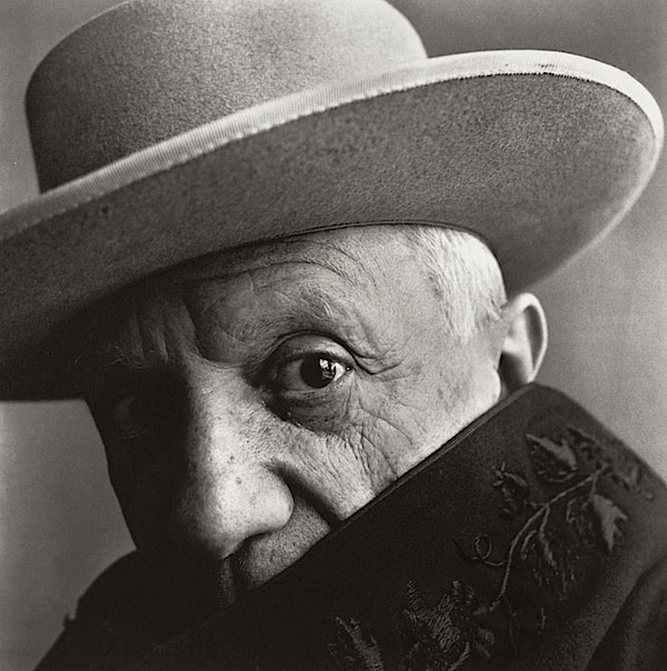 © Irving Penn. Pablo Picasso in La Californie, Cannes 1957