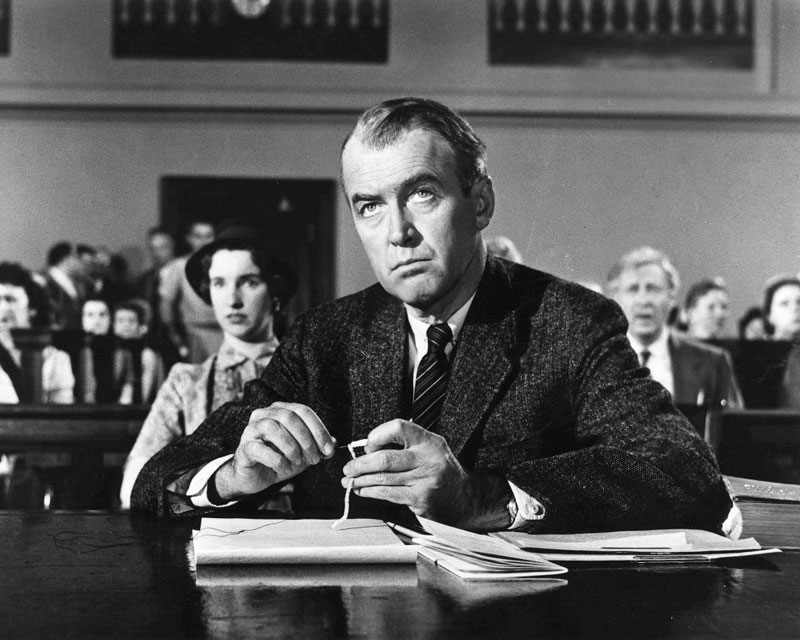 Stewart como Biegler en Anatomy of a murder (Otto Preminger, 1959)