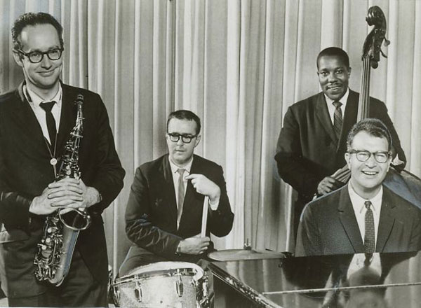 Brubeck, Joe Morello, Paul Desmond y Wright