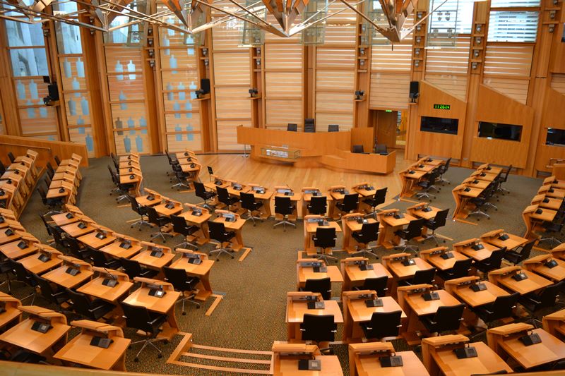 Cámara de debates del Edificio del Parlamento de Edimburgo, arquitecto Enric Miralles. © Fotografía SJLL.