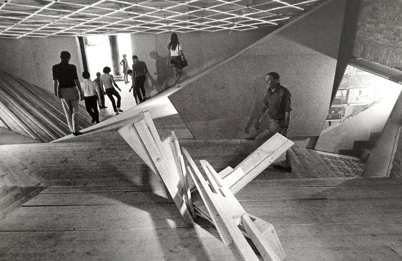 Pabellón francés en la Bienal de Venecia : Claude Parent : 1970