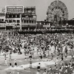 La diversión decadente y contagiosa de Coney Island