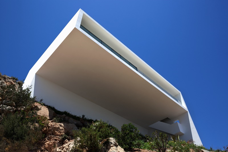 Casa del acantilado en Calpe, Fran Silvestre arquitectos.
