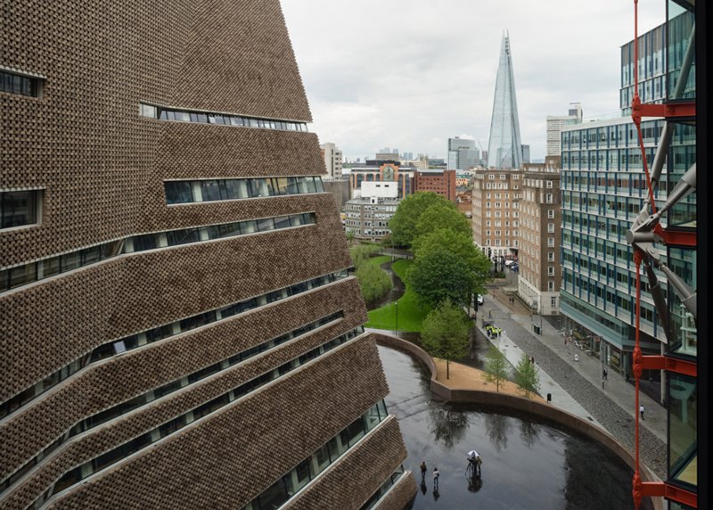 Tate Modern Londres. Arquitectos Herzog & De Meuron © Fotografía Jim Stephenson.