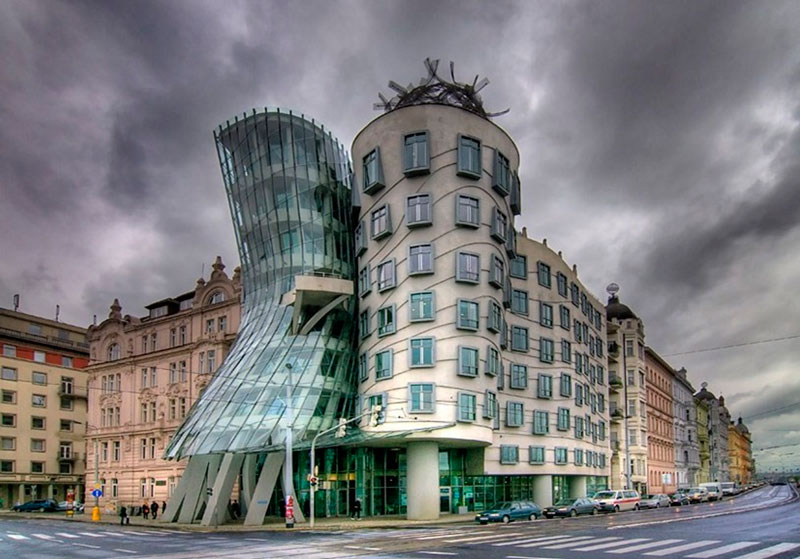 Casa danzante "Fred and Ginger" en Praga. © Frank Gehry.