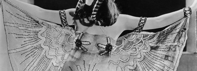 Eroticism and fashion in the early days of cinema 
