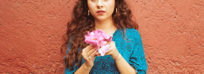 Silvana Estrada, remedio mexicano para los corazones rotos