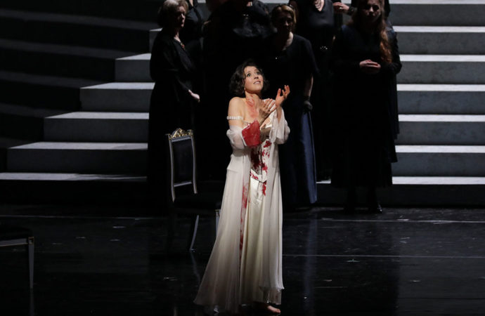 La Scala presenta una modélica «Lucia di Lammermoor»