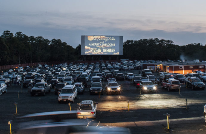 Cine dentro del autocine: mejores películas y un apunte cultural