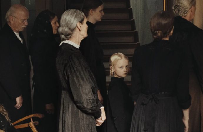 “Sound of Falling”, el dolor y el tiempo