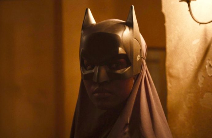 “Aisha Can’t Fly Away”: A Foreigner Everywhere