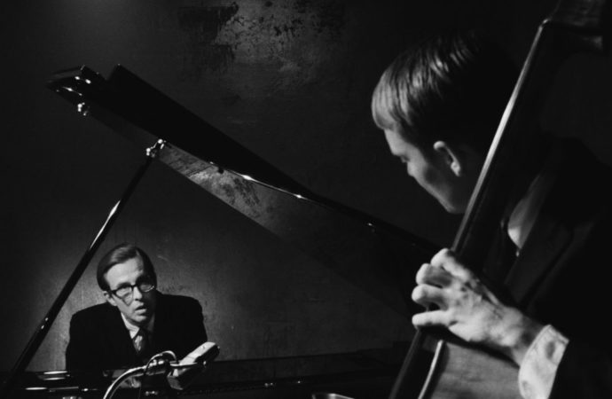 «Everybody Digs Bill Evans», biopic sin jazz