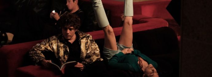 «Rosebush Pruning»: más caricatura que provocación