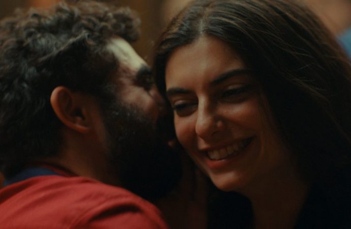 «Un mundo frágil y maravillloso», entrevista con Cyril Aris