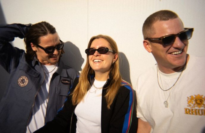 Jungle: bailando al sol